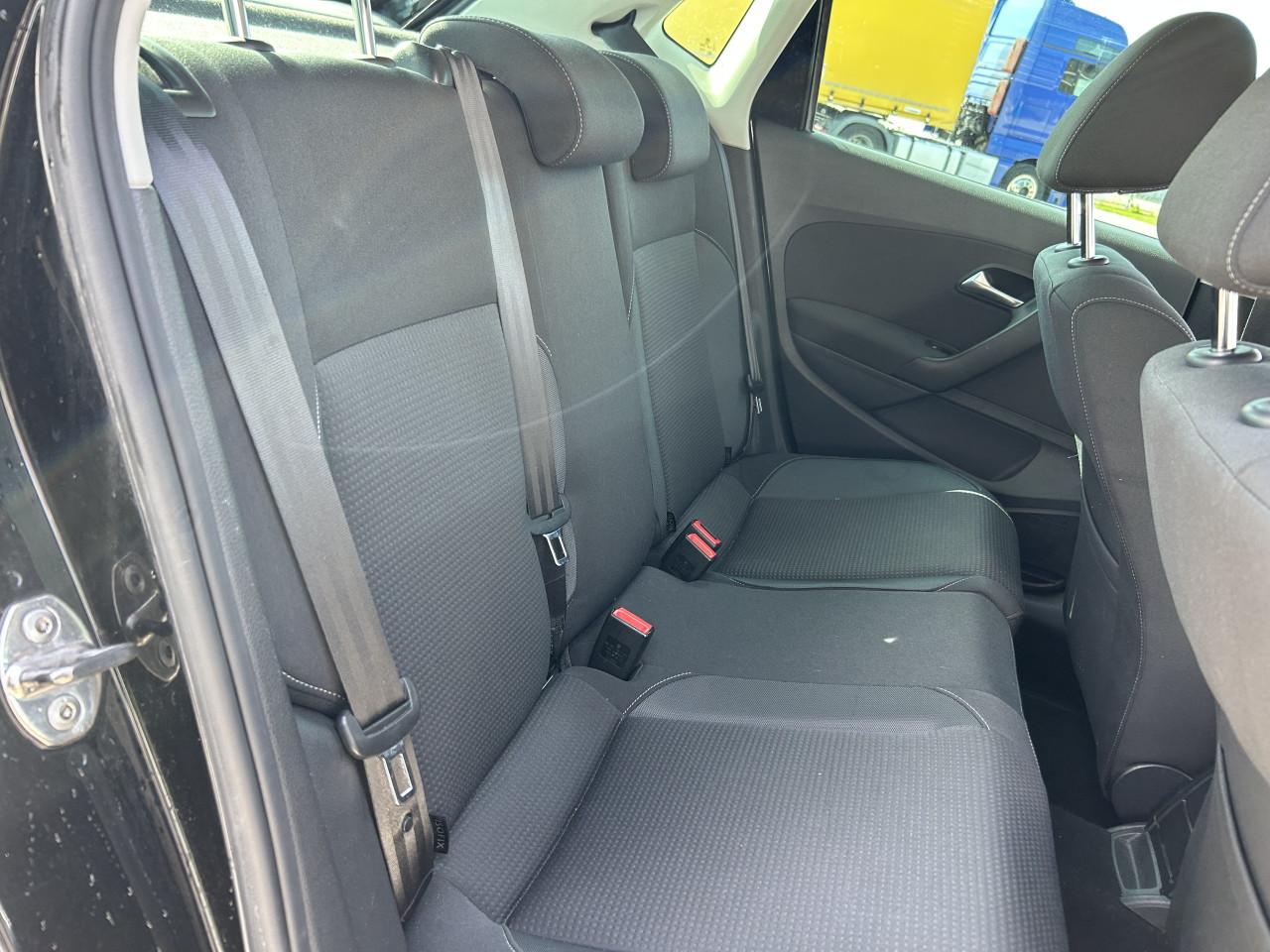 Volkswagen Polo 1.4-16V R-LINE|APK|CARPLAY|AIRCO|ISO-FIX|