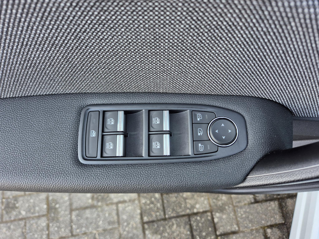 Renault Captur 1.3 mild hybrid 160 edc automaat techno nieuw model, 160pk!,