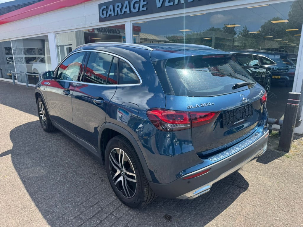 Mercedes-Benz Gla-klasse 250 e business solution luxury limited