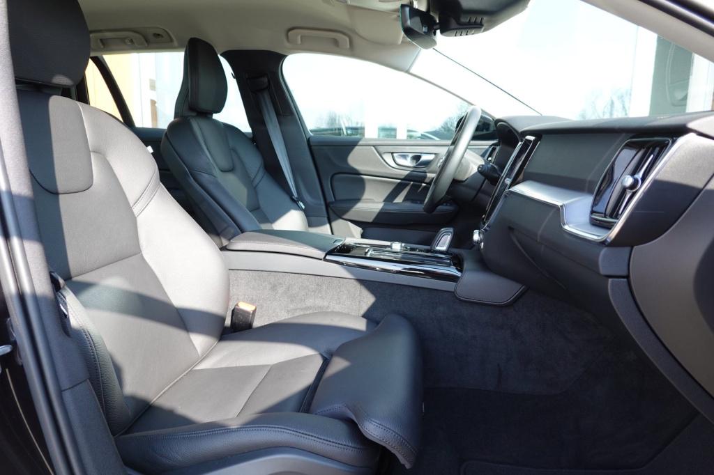 Volvo V60 2.0 t6 recharge awd business pro