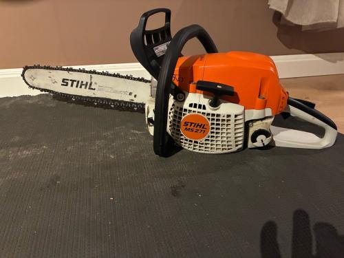 STIHL kettingzaag MS 271.  BJ 2018