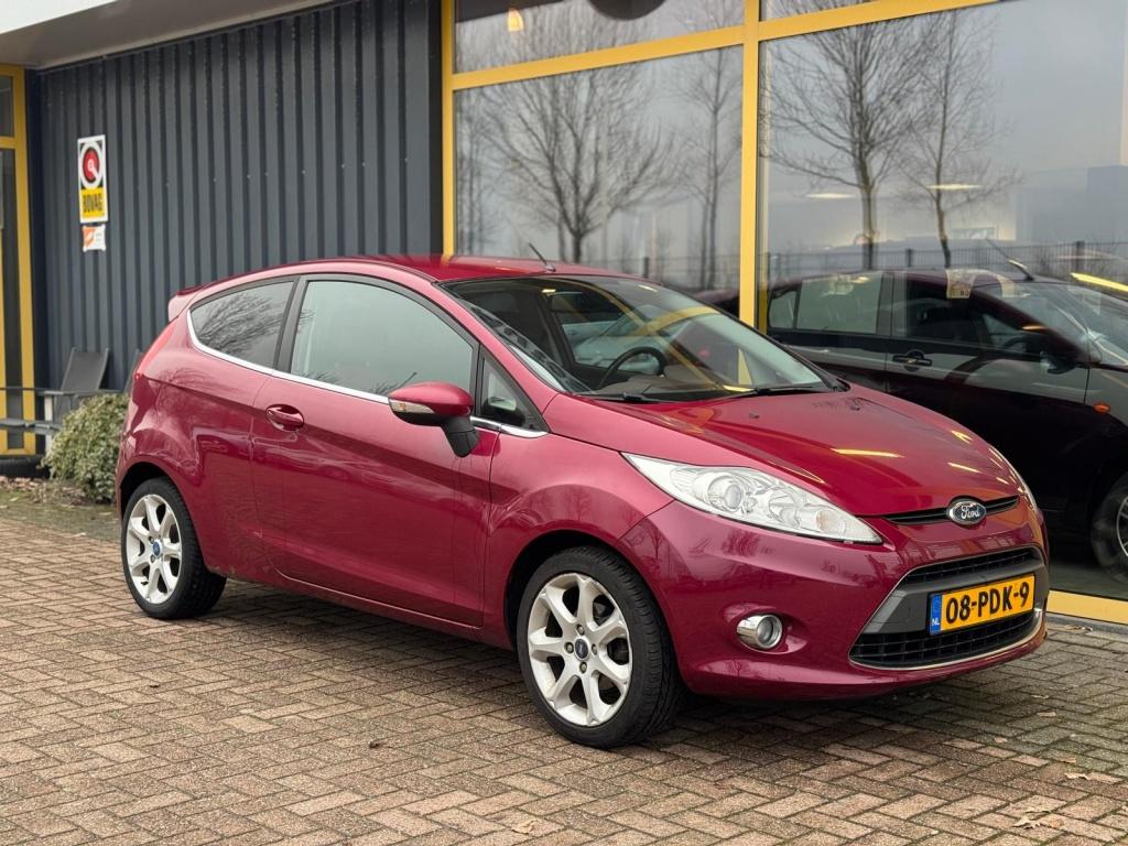 Ford Fiesta 1.6 titanium | apk: 14-01-2027 | inruiler