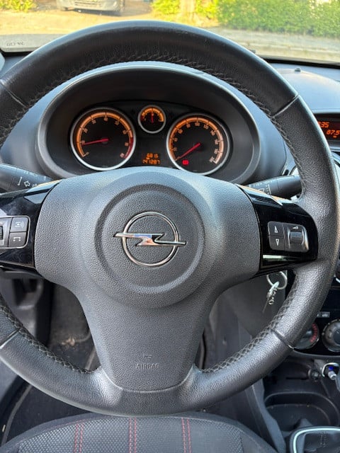 Opel Corsa 2010 Wit Nürburgring Edition