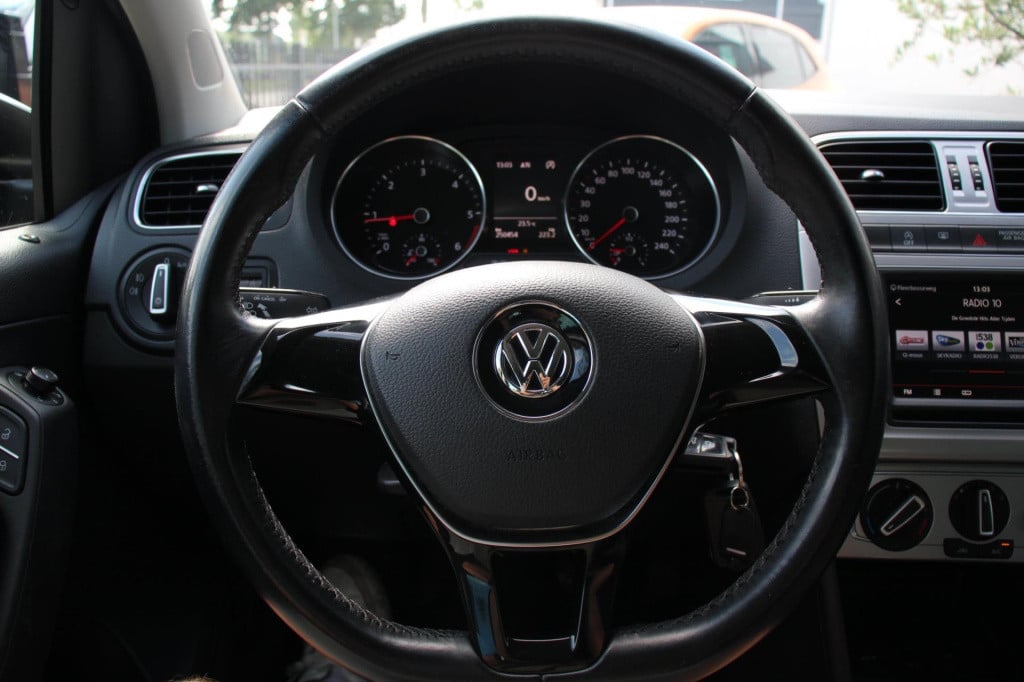Volkswagen Polo 1.4 tdi bluemotion - cruise - navi - airco - org nl - euro 