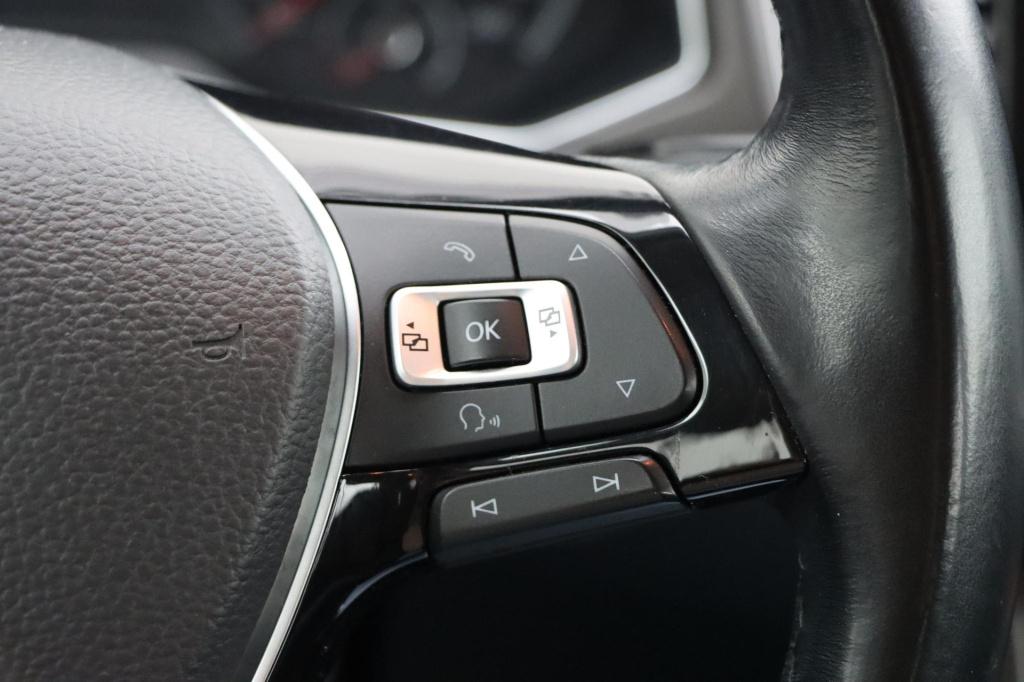 Volkswagen T-roc 1.5 tsi sport