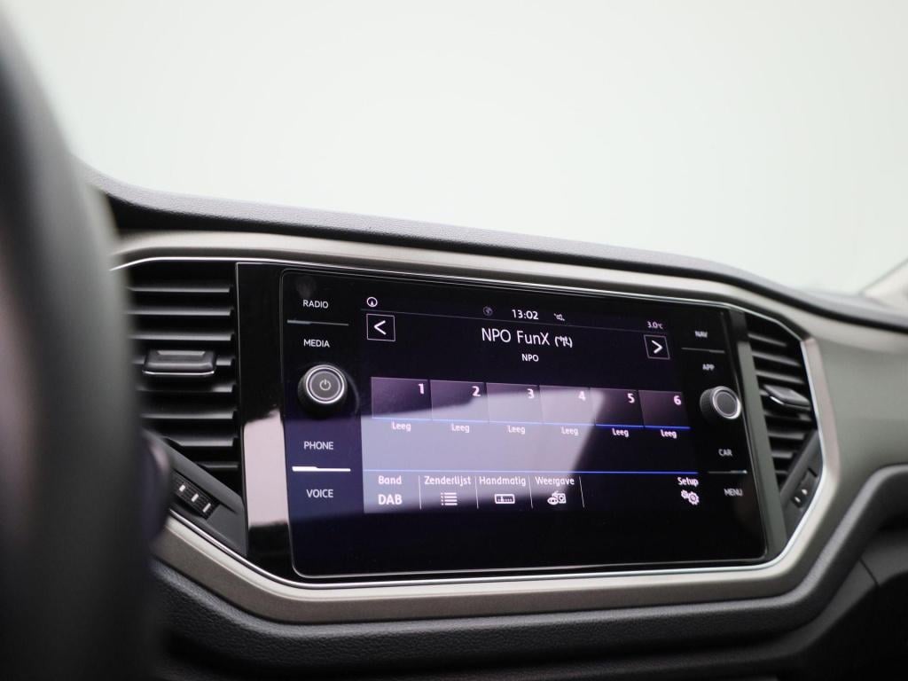 Volkswagen T-roc 1.5 tsi style | automaat | apple carplay / android auto | 