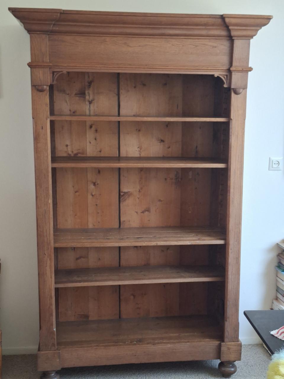Antieke eikenhouten boekenkast met verstelbare planken