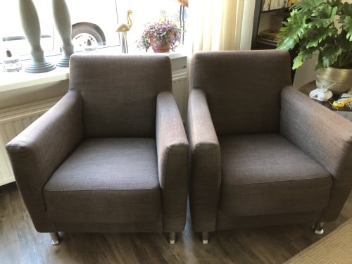2 Bruine fauteuils