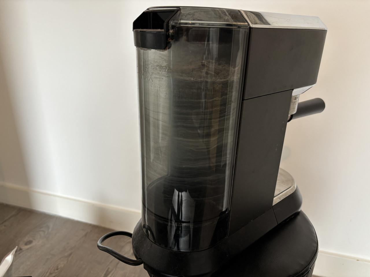 Delonghi pistonmachine en elektrische koffiebonen maler
