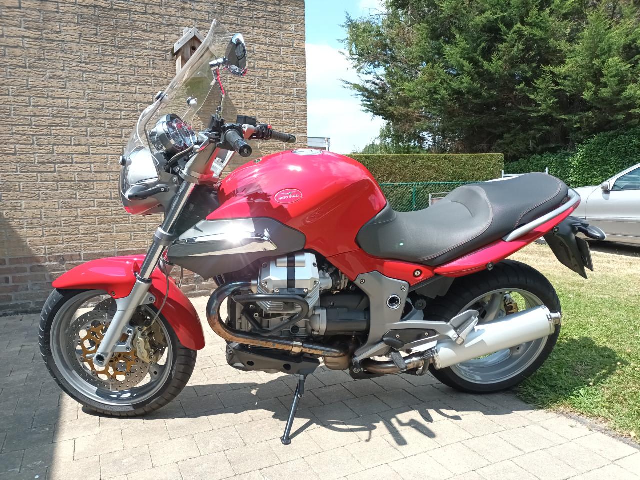 Moto Guzzi Breva 850