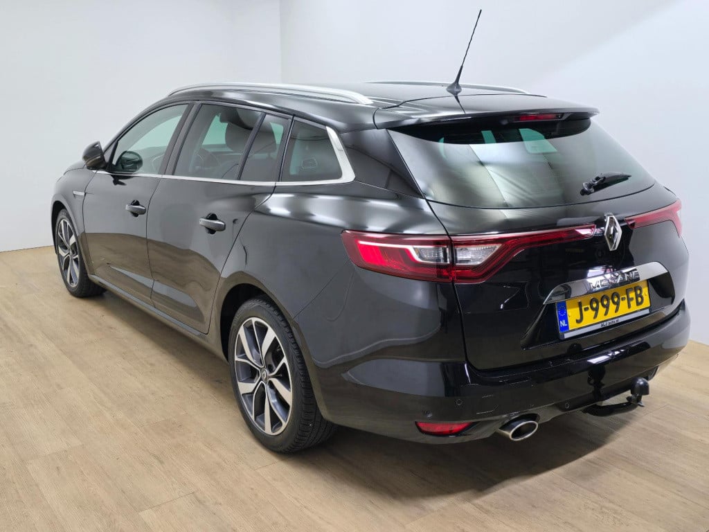 Renault Megane occasion 1.2 tce gt-line automaat met trekhaak | tweedehands