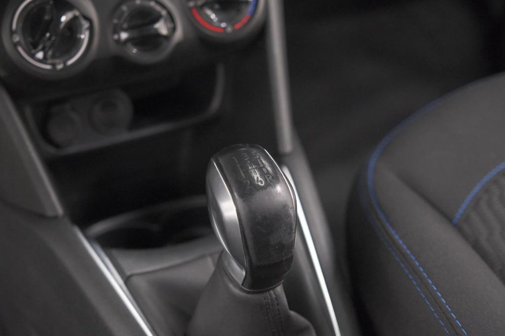 Peugeot 208 puretech 82 signature | parkeersensoren | apple carplay | navig