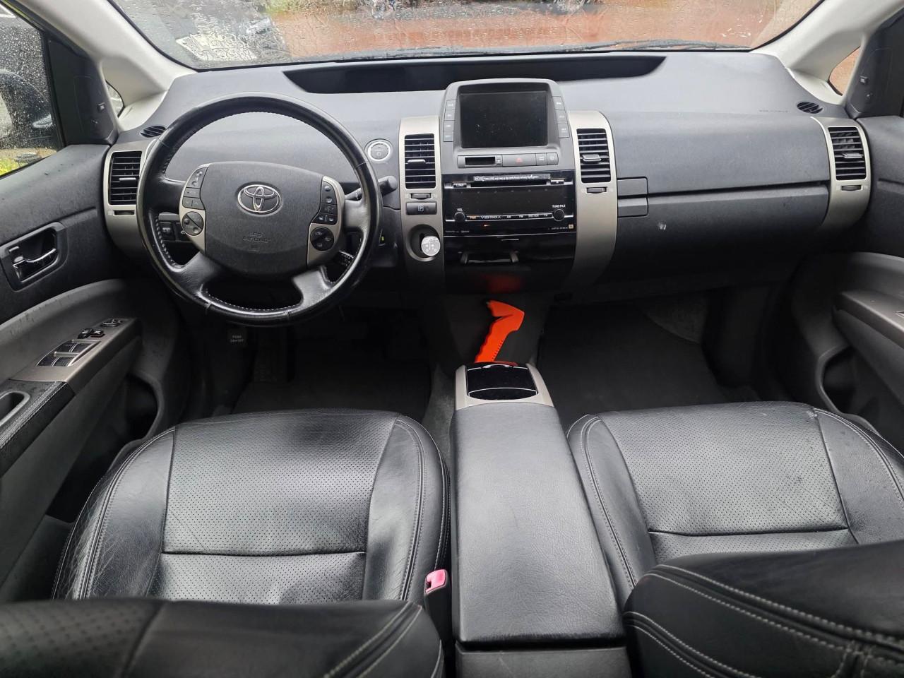 Tekoop zeer mooie Toyota Prius 1.5 Business Edition Automaat