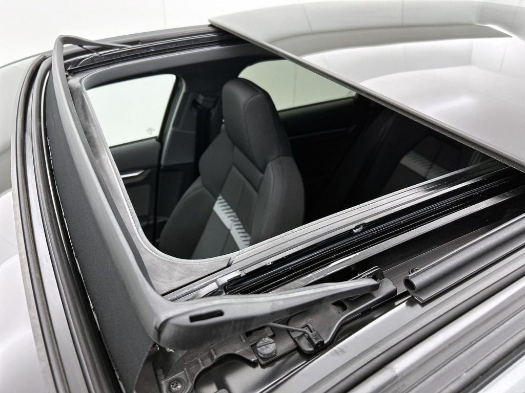 Audi A3 sportback 45 tfsi e s edition competition | automaat | panoramadak 