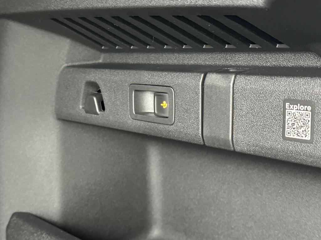 Skoda Elroq business edition tour elektromotor 150 kw / 204 pk