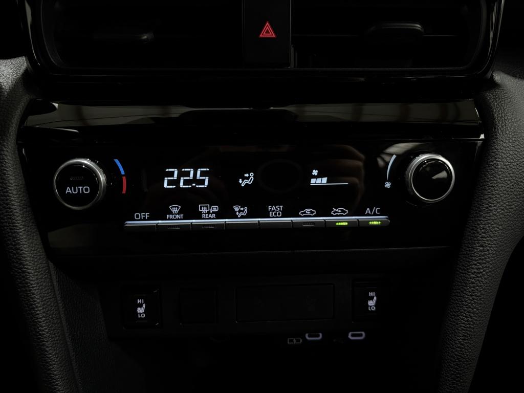 Toyota Yaris Cross 1.5 hybrid 115 first edition | bsm | pdc |
