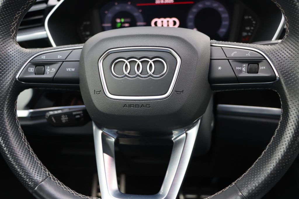 Audi Q3 45 tfsi phev 245pk s tronic s edition