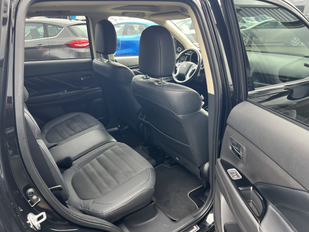 Mitsubishi Outlander 2.4 dohc mivec phev 240pk 4wd aut intense+