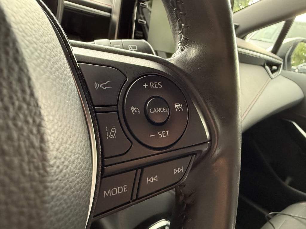 Toyota Corolla Touring Sports 2.0 hybrid executive // 185pk // jbl audio //