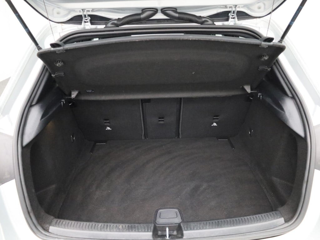 Mercedes-Benz A-Klasse 180 business solution amg | automaat | half leder | 