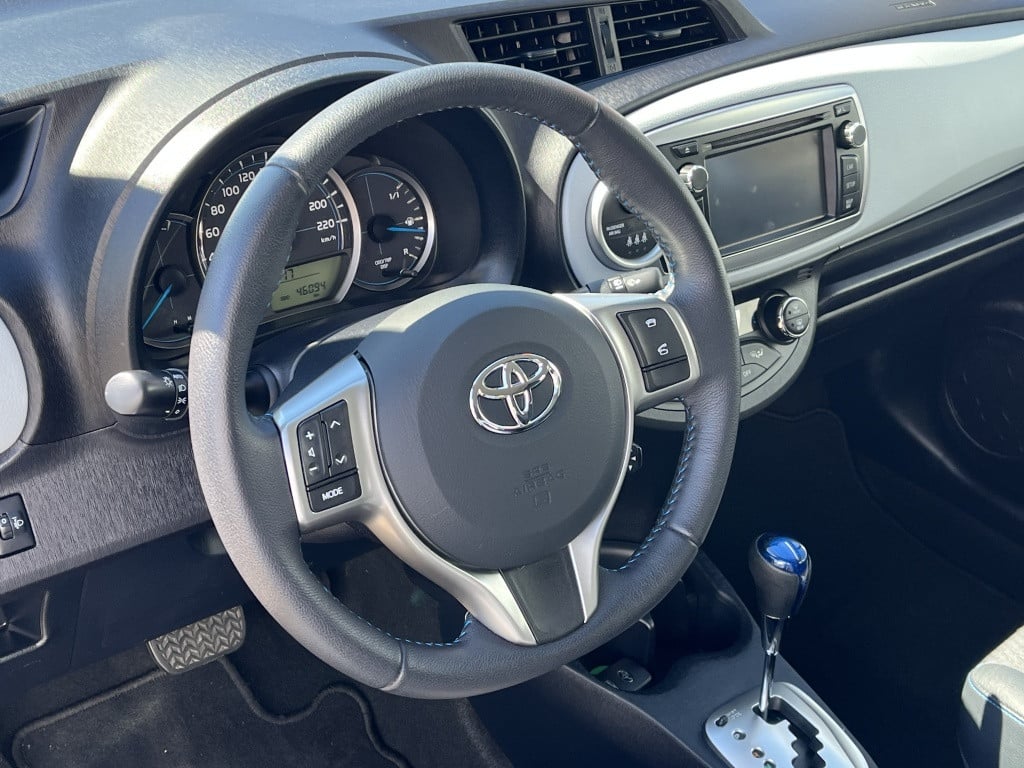 Toyota Yaris | net binnen | lage km-stand 1.5 full hybrid dynamic | camera 
