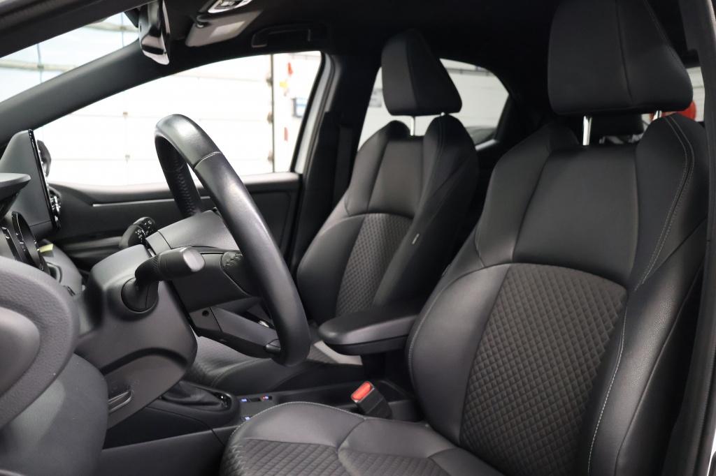 Toyota Yaris 1.5 hybride dynamic| camera| adap.cruise| half leder| climate