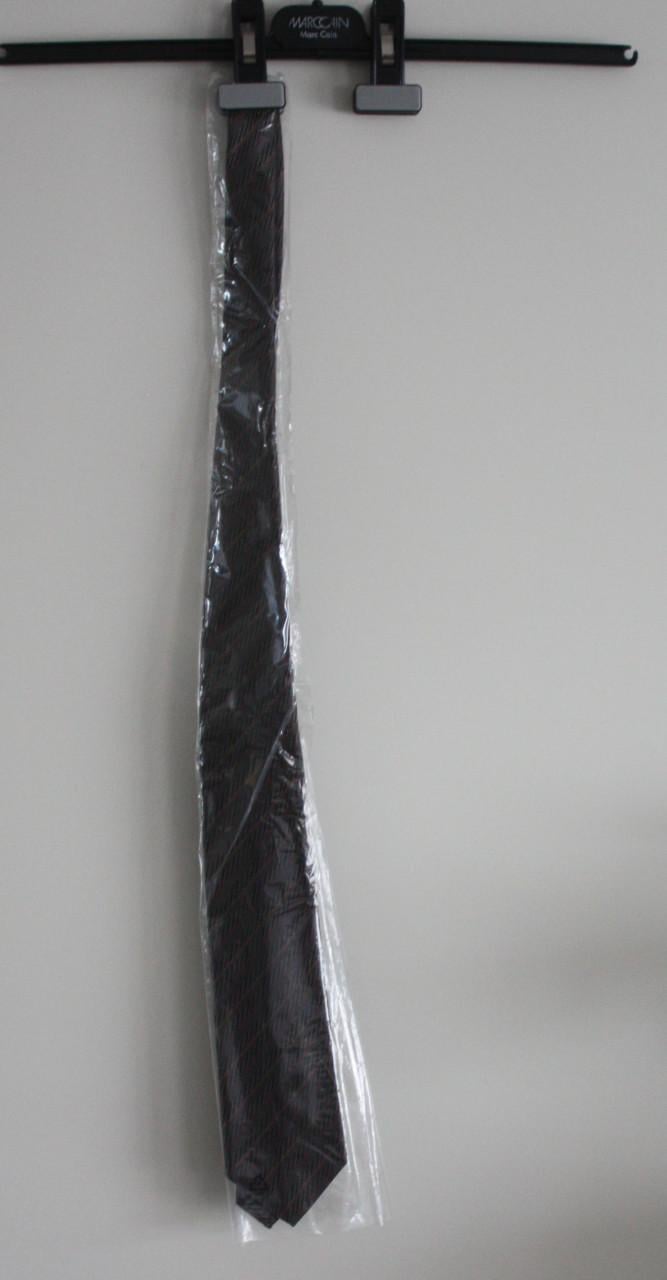 Nieuwe stropdas antraciet grijs  met smalle strepen rood