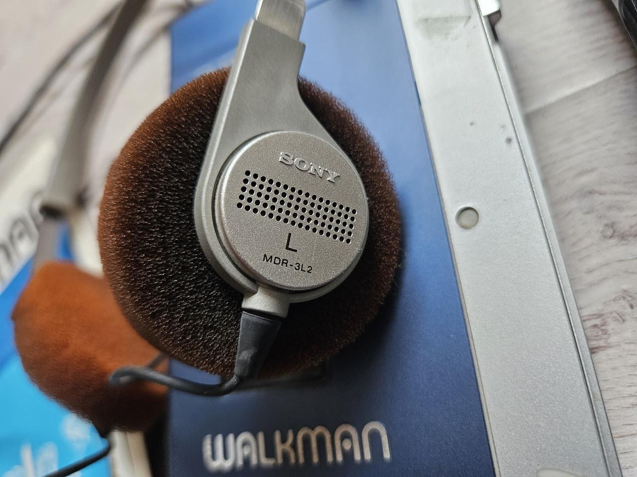 Sony walkman tps-L2 met originele koptelefoon