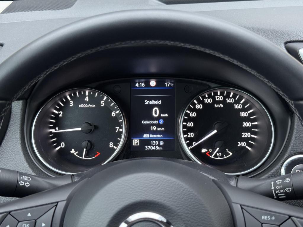 Nissan Qashqai 1.3 dig-t premium edition automaat incl. trekhaak!