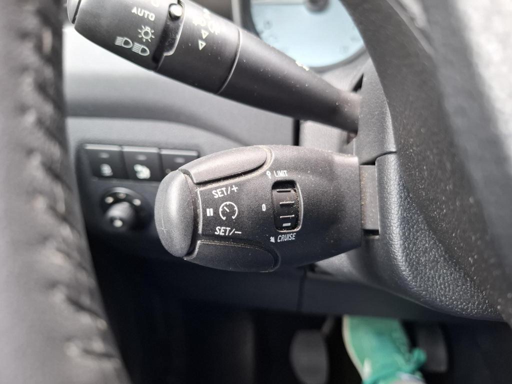 Citroen Berlingo multispace feel 110 nav/cam/trekhaak
