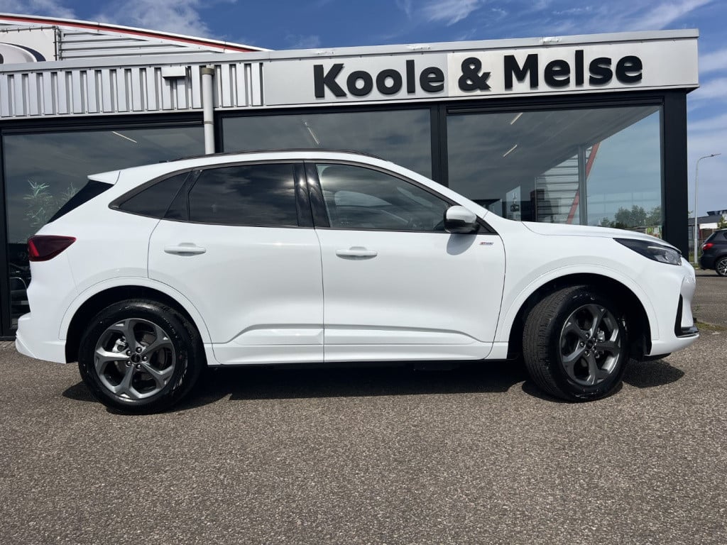 Ford Kuga 2.5 plug in hybrid 243pk e-cvt st-line