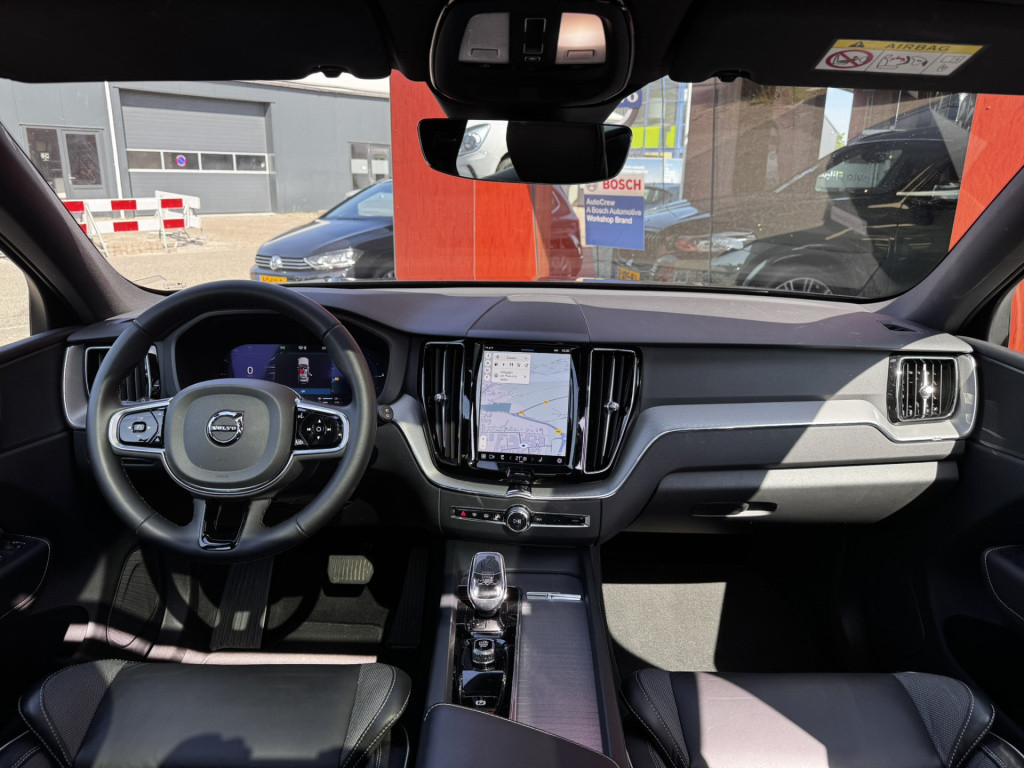Volvo XC60 2.0 t6 plug-in hybrid awd plus black edition