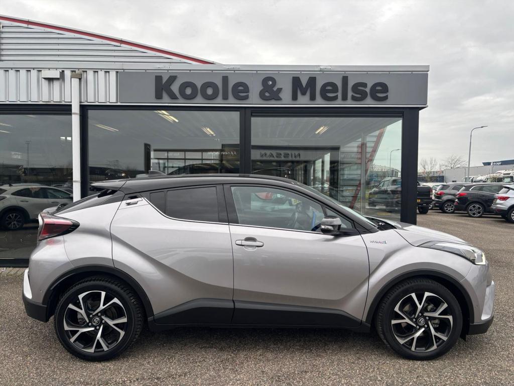 Toyota C-hr 1.8 hybrid 122pk executive, stoel en stuurverwarming