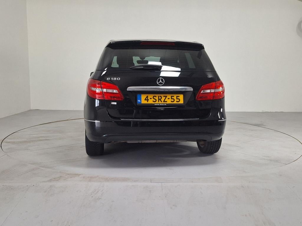 Mercedes-Benz B-Klasse 180 | stoelverwarming |