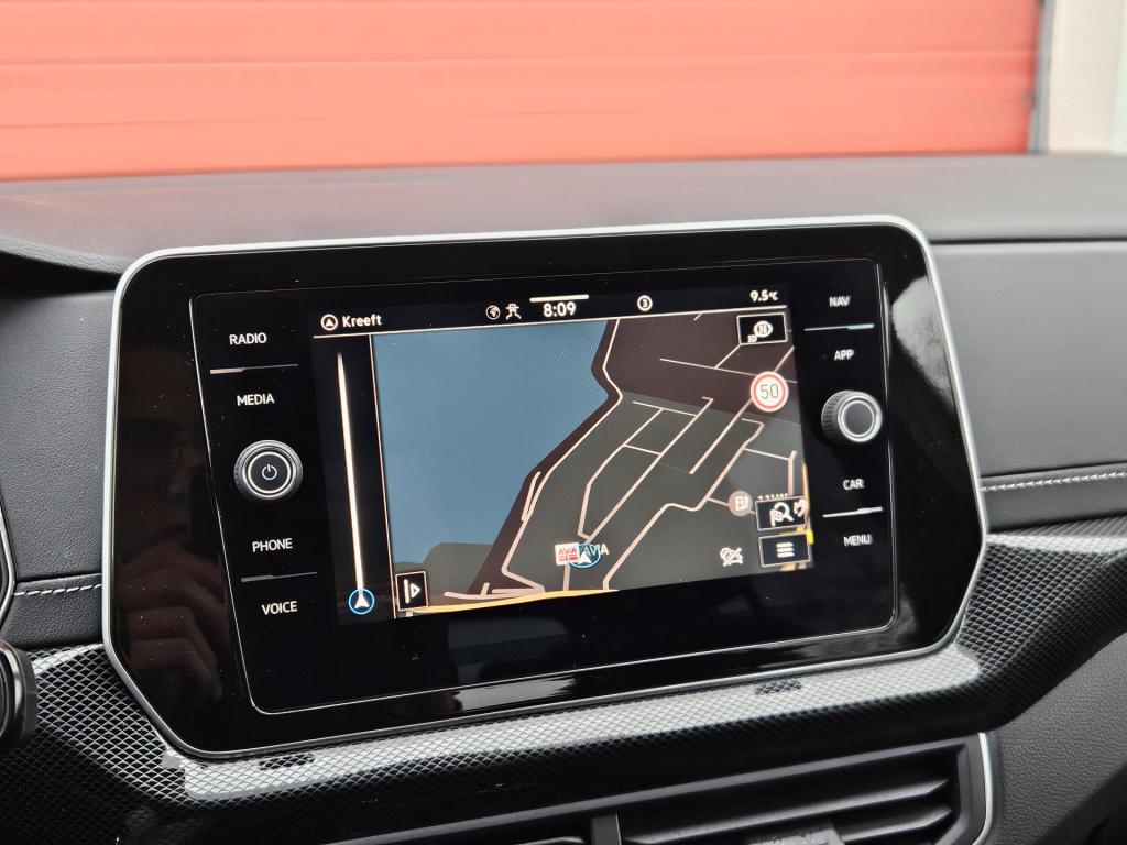 Volkswagen T-cross 1.5 tsi r-line | carplay | stoelverw.
