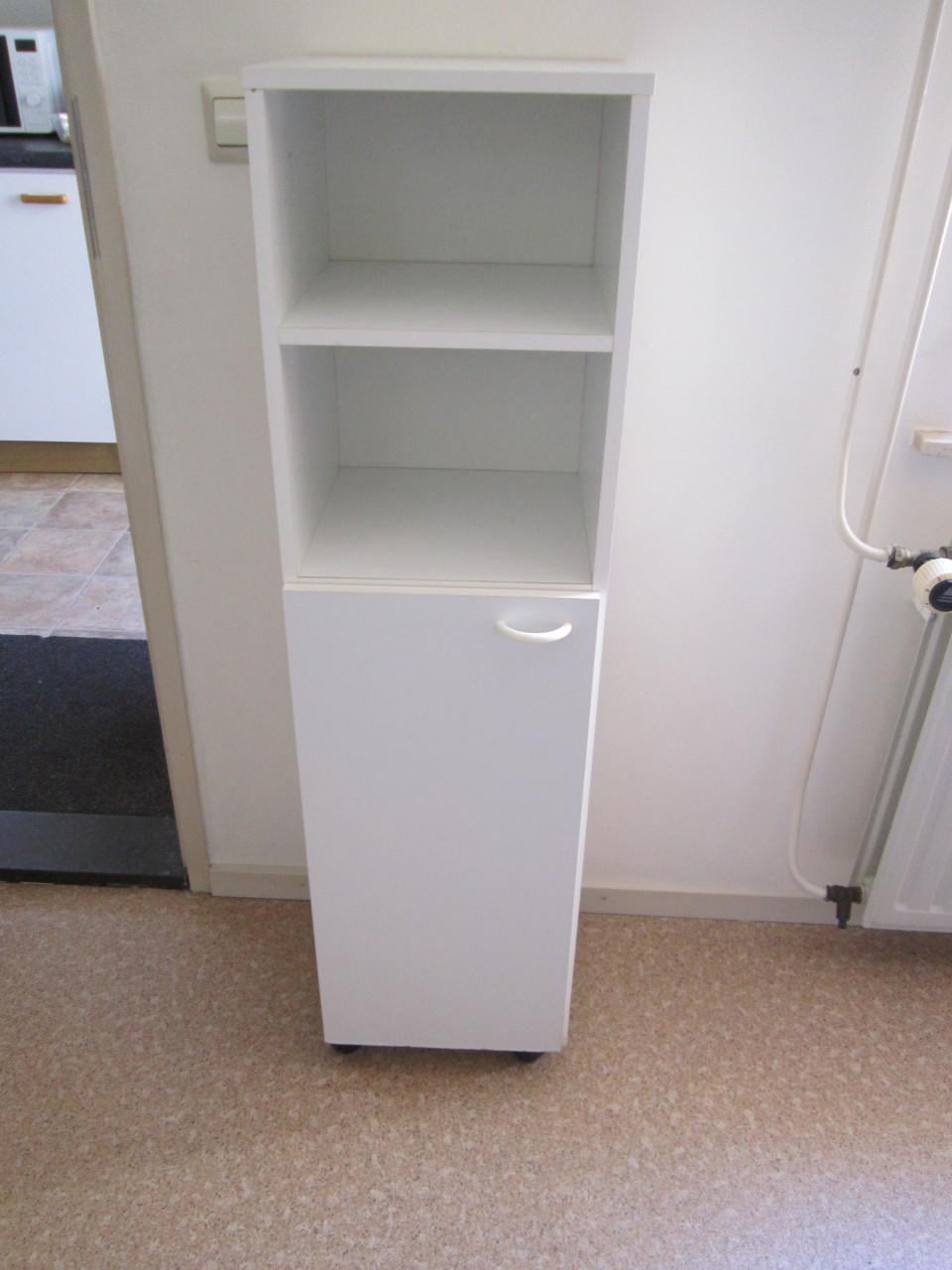 Meubel  wit formica