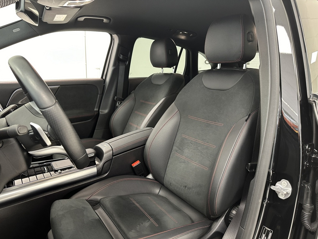 Mercedes-Benz Gla-klasse 250 e amg line | distronic | trekhaak | multibeam 