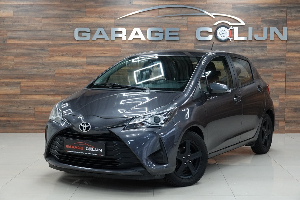 Toyota Yaris 1.0 vvt-i | camera | 15" | bluetooth |
