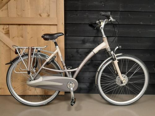 Zo goed als nieuwe Montego Status met 8 versnellingen