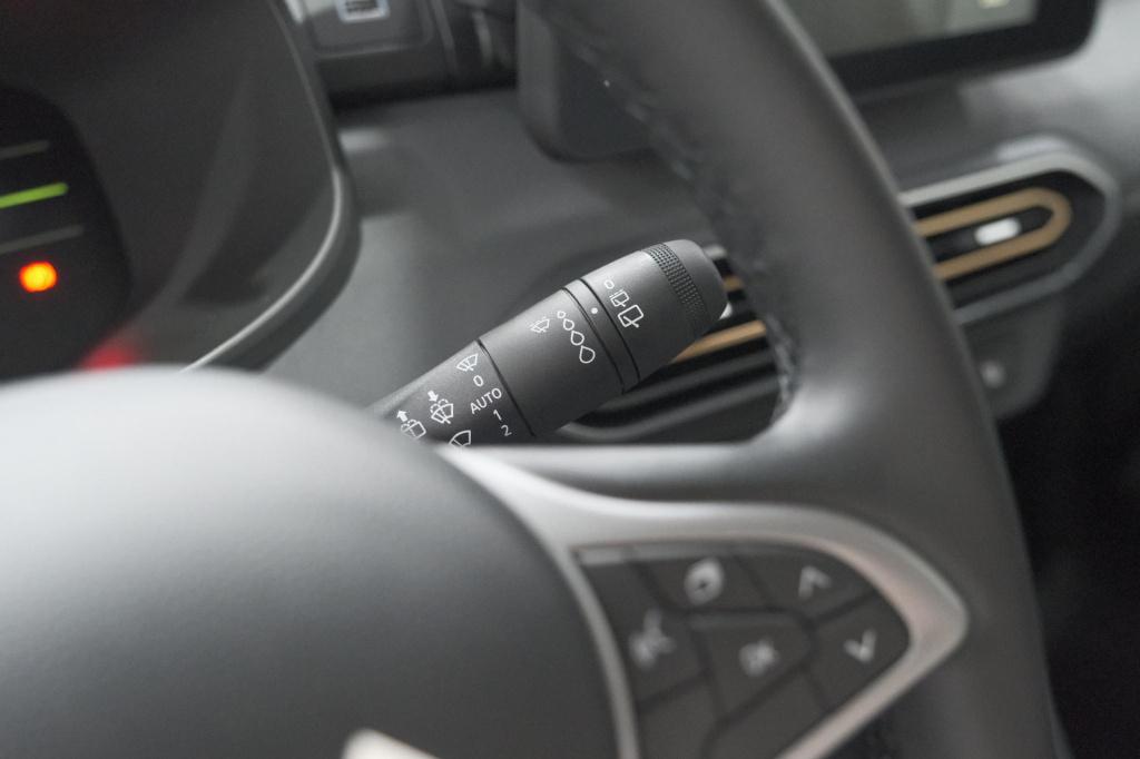 Dacia Jogger 1.6 hybrid 140 extreme | 7 zitplaatsen | camera | dodehoekdete