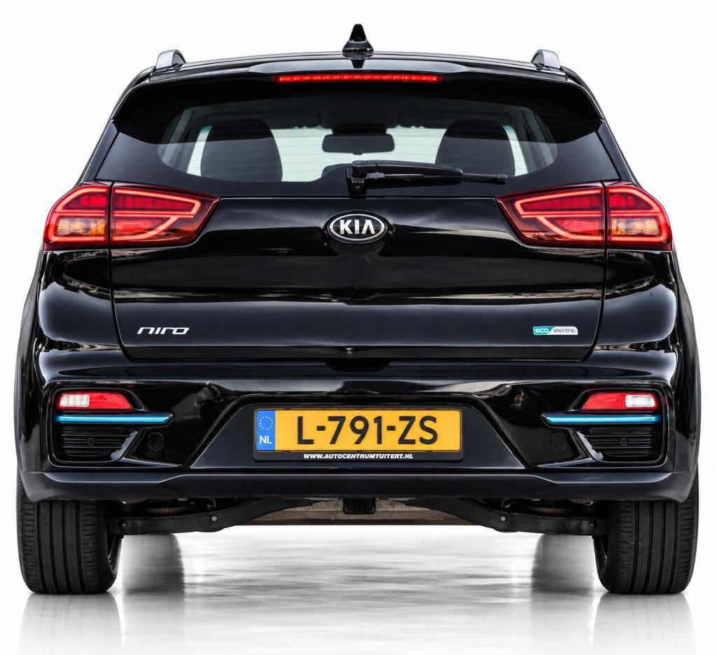 Kia E-niro dynamicline 64 kwh | soh 100% | dealer onderhouden | nap | apple