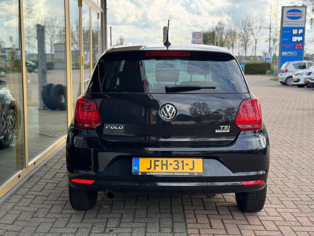 Volkswagen Polo 1.2 tsi automaat - lm velgen - pdc