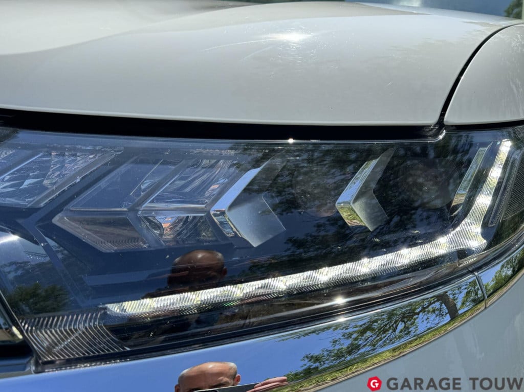 Mitsubishi Outlander 2.4 phev pure+ afn.trekhaak + winterset