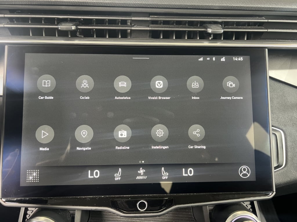 Lynk & Co 01 1.5 261pk plug in hybrid , panodak , 360 gr camera, adaptive c