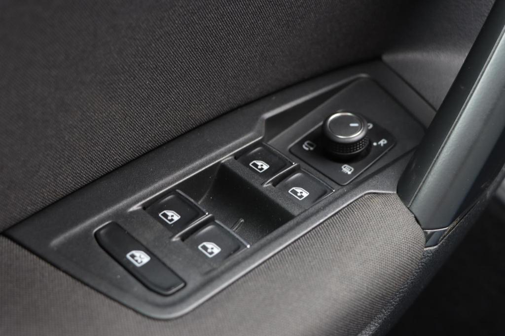 Volkswagen Tiguan 1.4 tsi comfortline business r