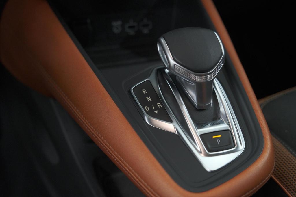 Renault Captur 1.6 e-tech plug-in hybrid 160 edition one | trekhaak | bose 