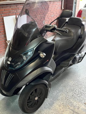 Piaggio M64