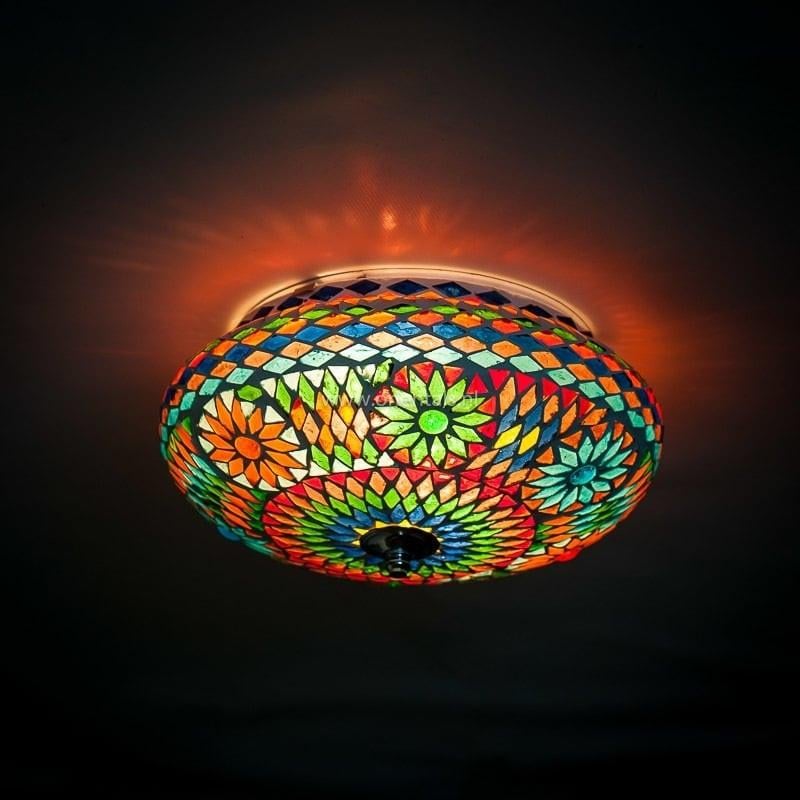 VERLICHTING OM BLIJ VAN TE WORDEN