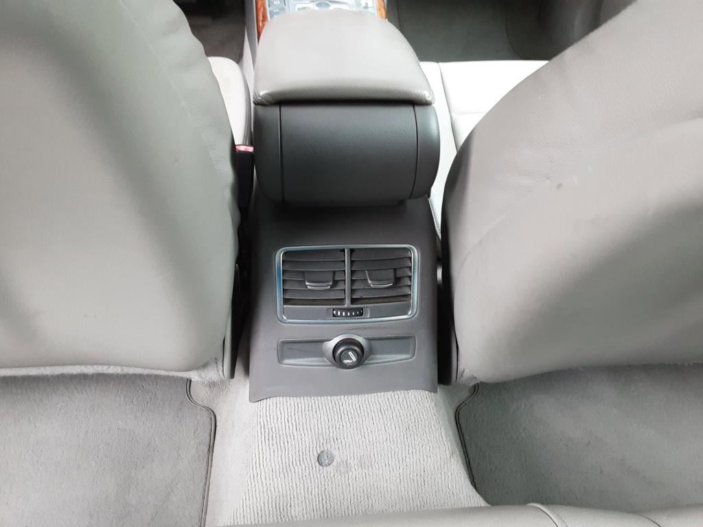 Audi A6 limousine 3.2 fsi quattro edition