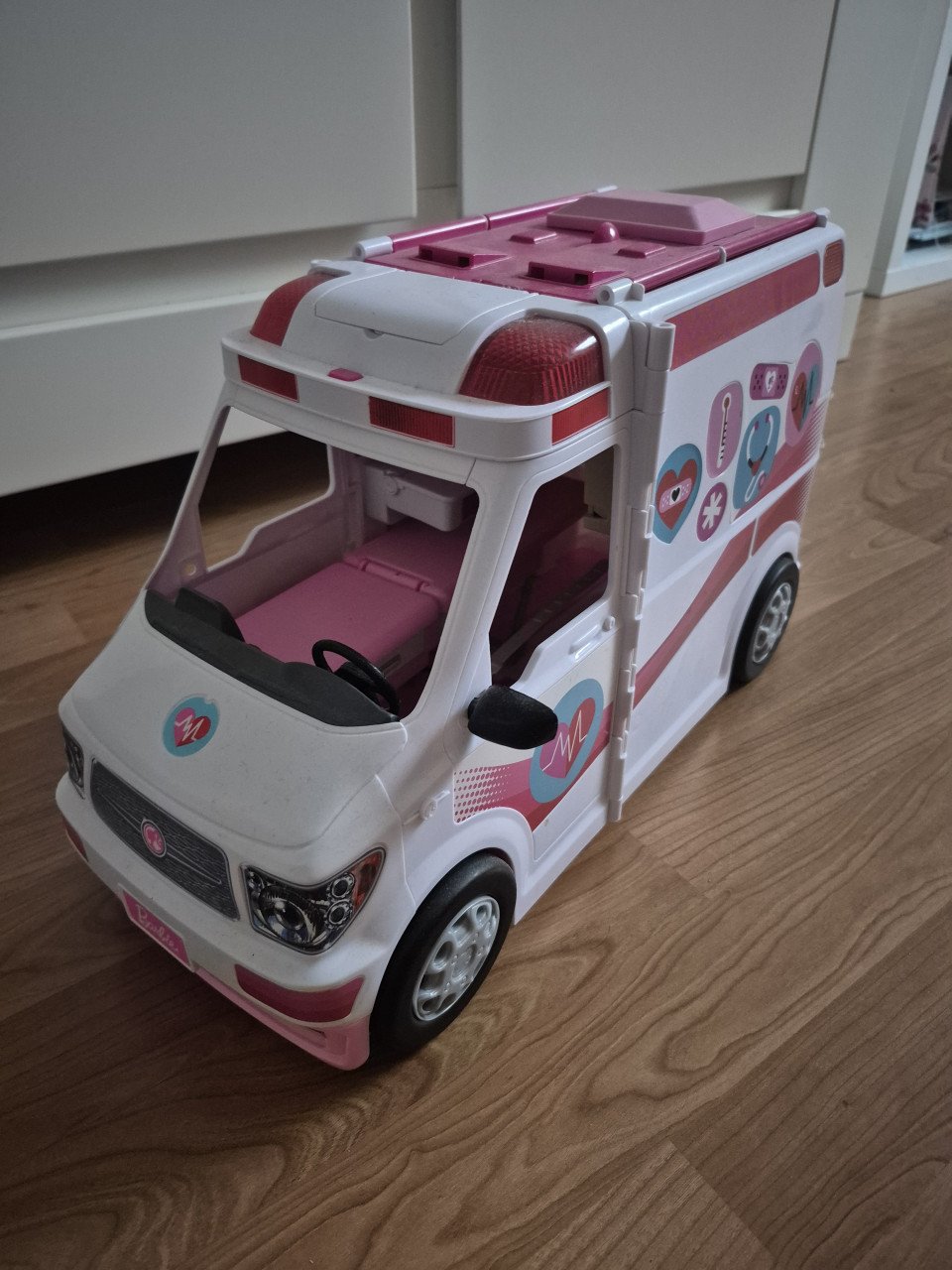 Barbie ziekenwagen